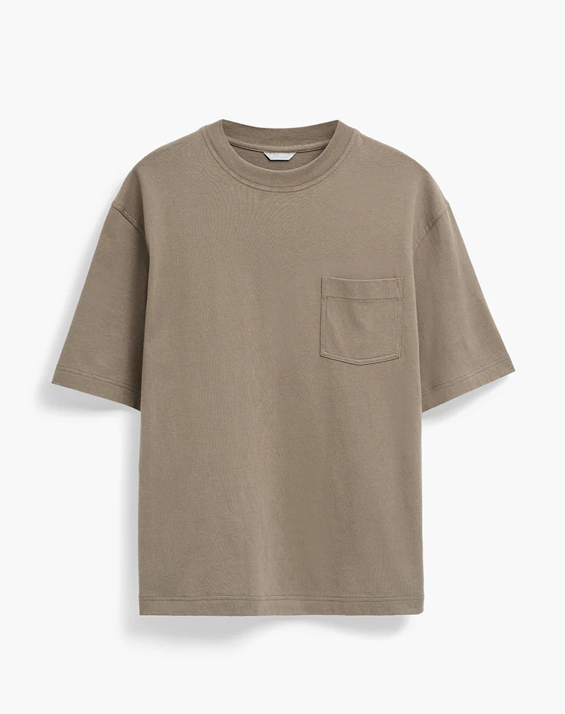 Camiseta regular fit manga corta café